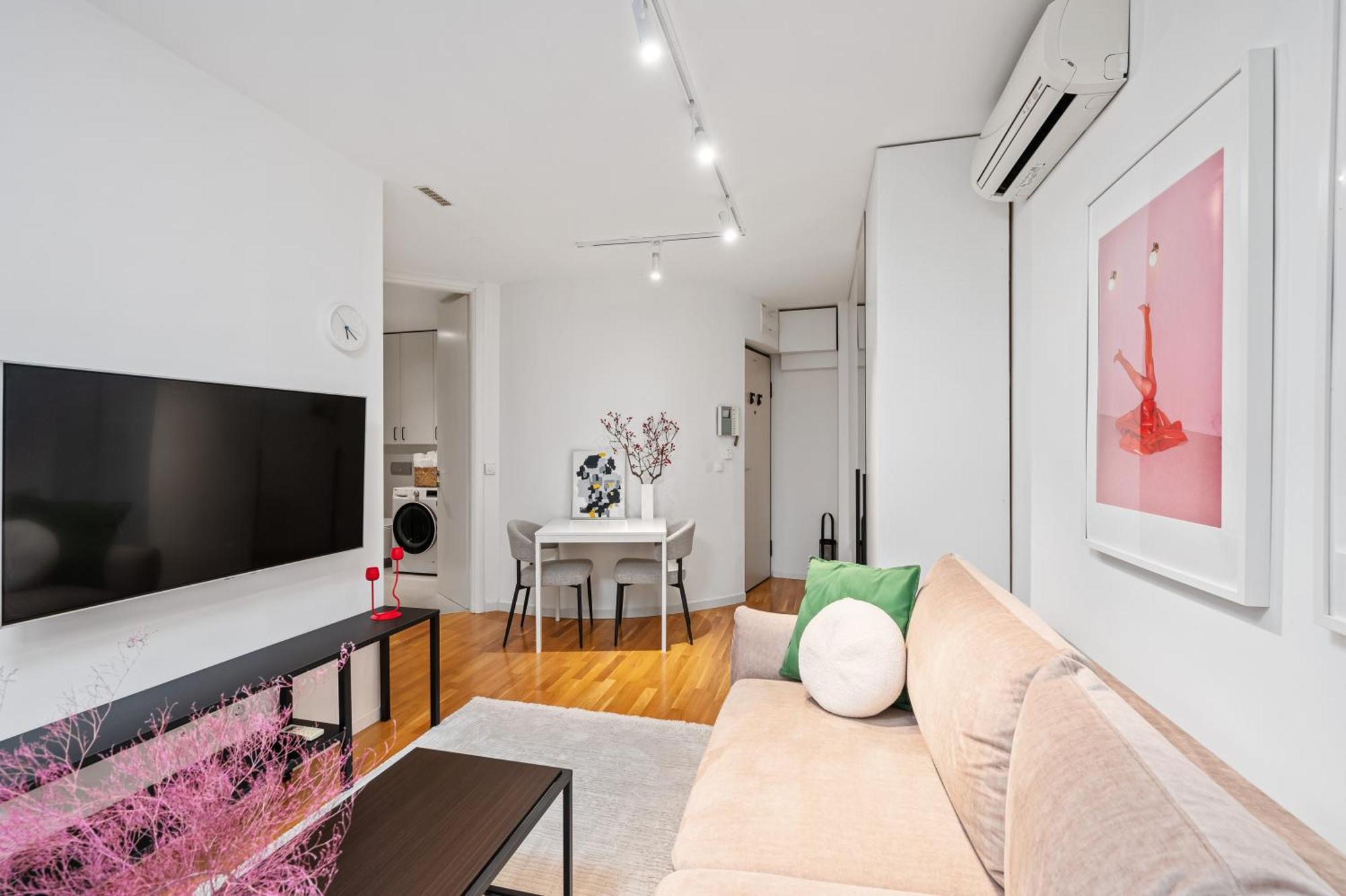 Apartment M2 Modern In Center *